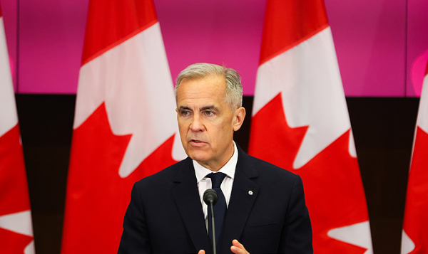 鼎豪配资 加拿大总理称已就反关税广告向特朗普致歉